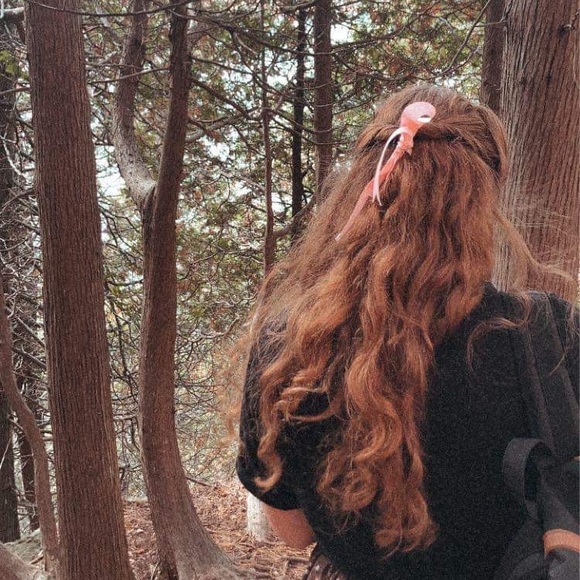 Meet your Posher, Eden - Picture 1 of 1